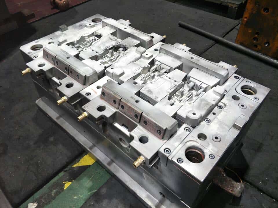 plastic injection mold