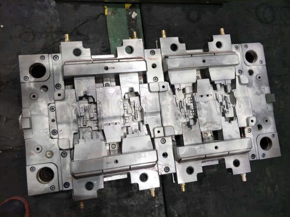 plastic injection mold