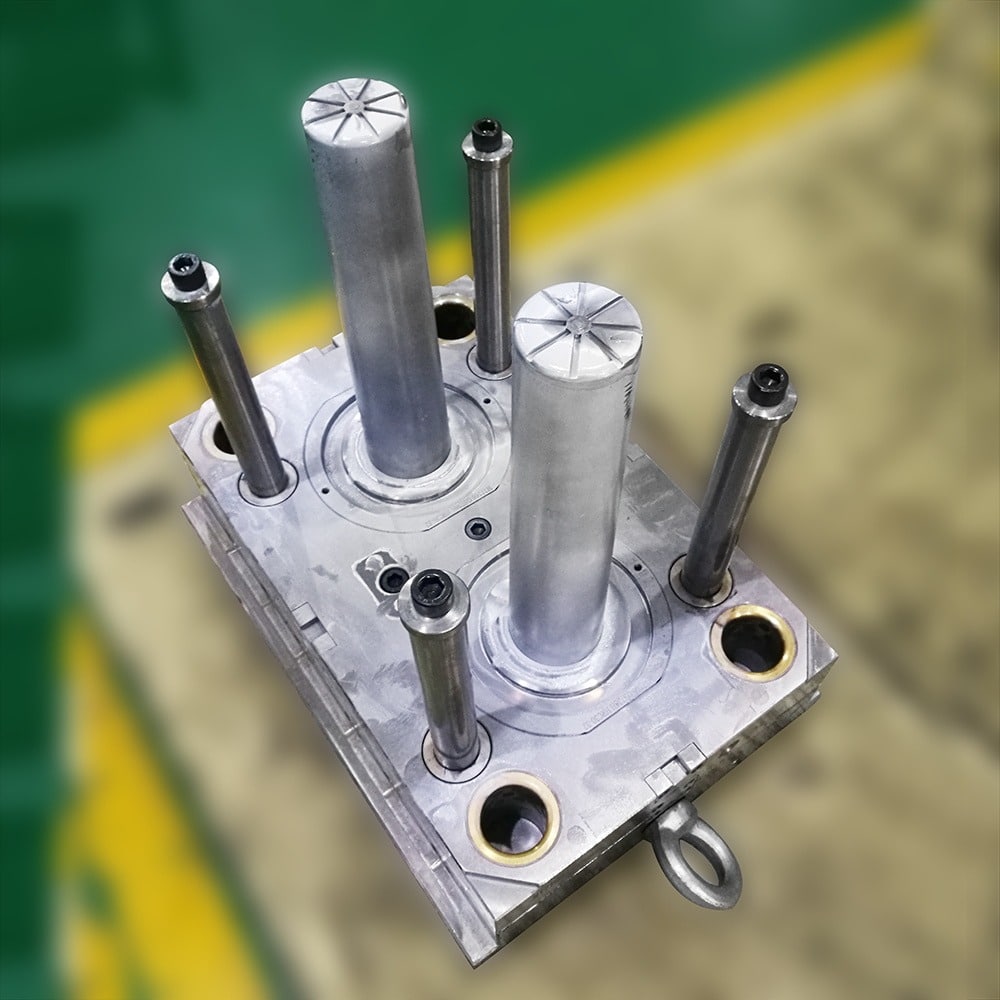 plastic injection mold