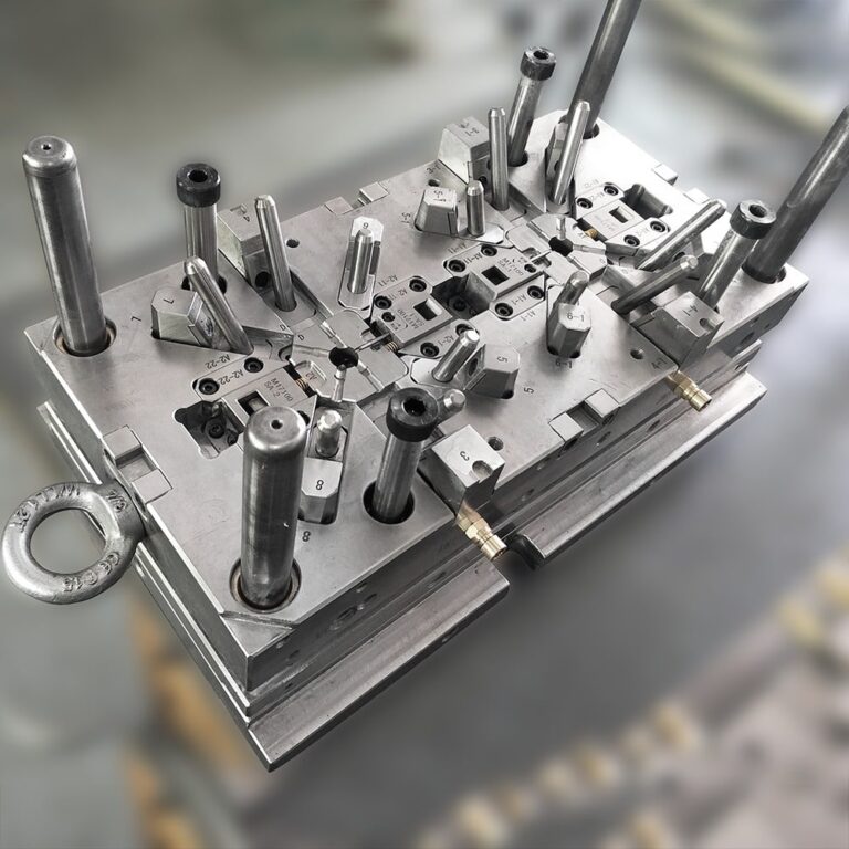 How Many Injection Molds Types Can Be Divided Into According To The Different Types Of Gating System