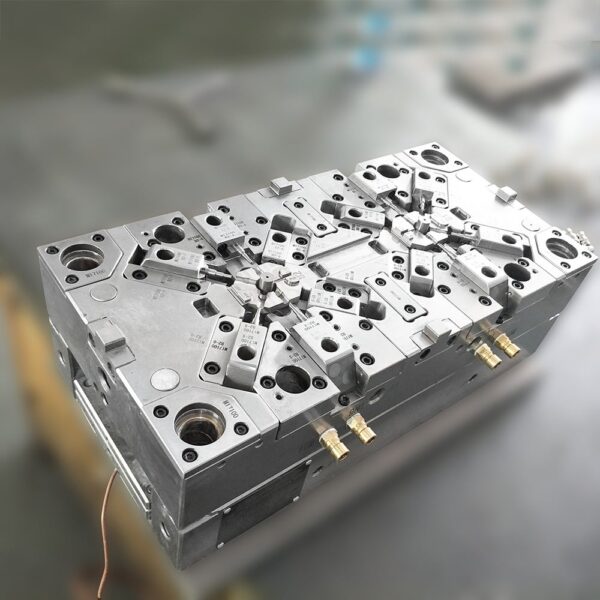 Plastic Injection Mold Multiple-Cavity - Image 4